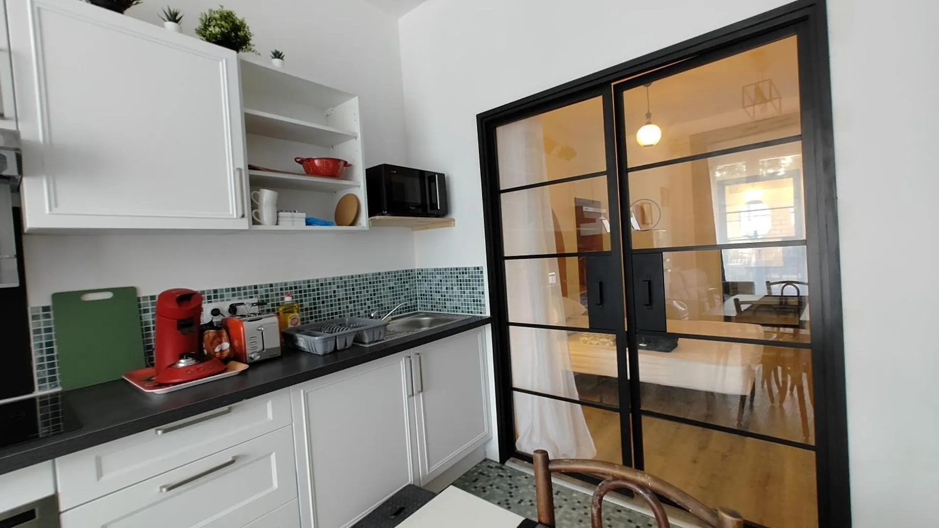 Charmant Logement Avec 2 Chambres Jusqu'A 6 Voyageurs Proche Centre Ville Lourdes Apartment